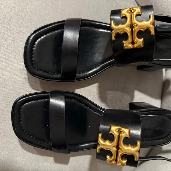 NWT Tory Burch ELEANOR  Black Sandals with Gold Accent - Picture 4 of 7